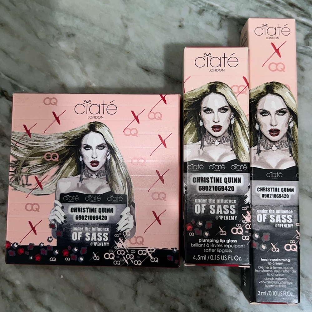 Brand new! Universal complexion brightener powder, plumping lip gloss, lip cream